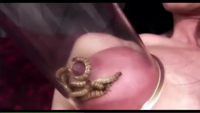 另类重口妇女尝试新鲜虫交视频真实拔罐虐乳活体白蛆放入奶子里啃食