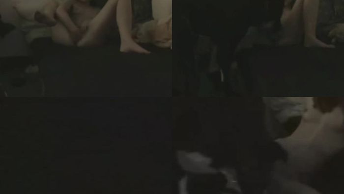 身材苗条嫩妹与法斗犬兽交被狗舔逼被狗后入骑乘人兽操逼视频