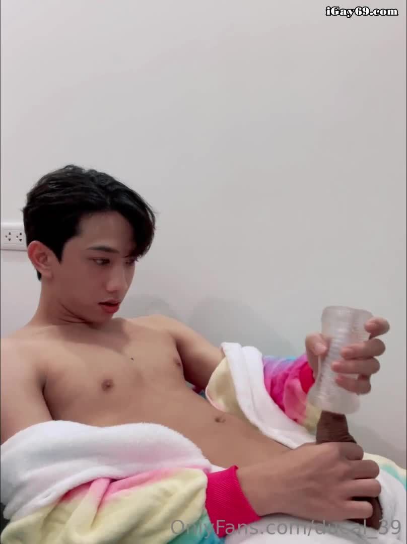 肤白貌美骚gay自慰猛撸鸡巴打手枪喷精情可爱又淫荡视频