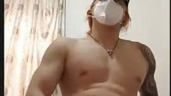 纹身肌肉男男同志独自在家欲火焚身自慰打飞机喷射浓精视频