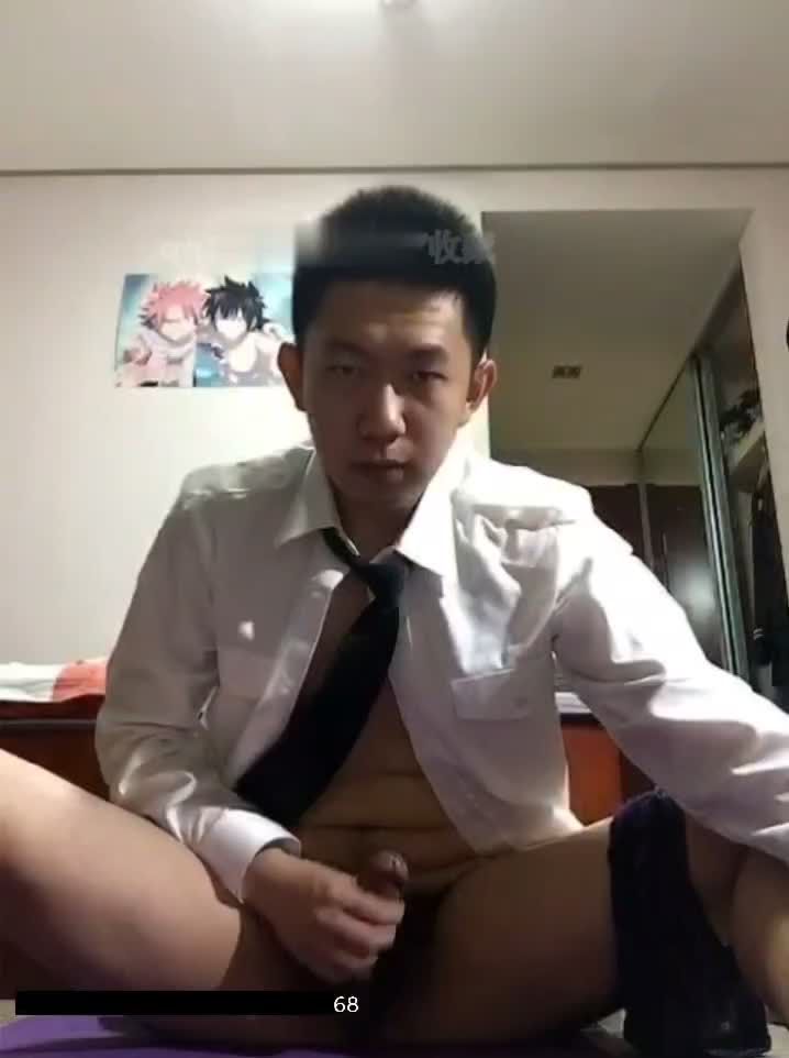 衬衫领带男同志自拍用手拿着牙刷捅屁眼撸屌撸鸡巴打飞机自慰视频