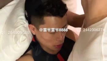 抖音网红正装皮鞋gay天菜男神健身教练与两基友酒店激情做爱淫荡深喉猛烈爆菊3p群交视频