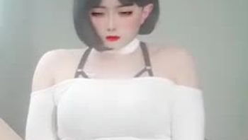 超敏感ts伪娘骚浪自慰疯狂撸管手指插菊穴被双腿挤压的肉棒就流出来精液了视频