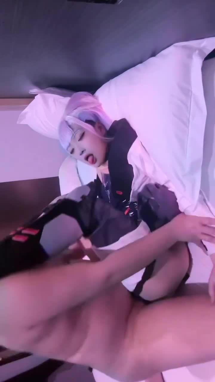 好可爱的ts伪娘！超高颜值萝莉ts伪娘与大学生男同志激情啪啪啪被大鸡巴疯狂爆菊视频