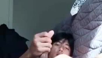 超帅小奶狗薄肌高中生男同志自拍打飞机喷射十几股精液鸡巴又粗又持久骚气爆棚gv视频