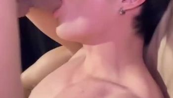 闷骚肉壮男同性恋骚浪自慰疯狂撸管后被基友大鸡巴猛干骚屁眼疯狂爆菊视频