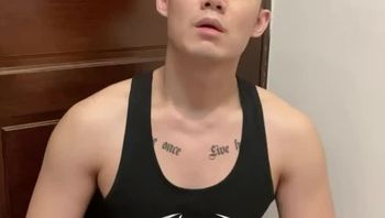 推特网红精神小伙男同性恋天安自拍骚浪自慰疯狂撸管手撸榨精骚态毕露视频