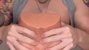 符文战士纹身精神小伙男同志骚浪自慰大鸡巴猛操飞机杯极致淫靡贱态毕露视频