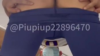 体育生大学生男同志淫荡发骚自拍不停的向摄像头展示自己的臭脚和骚屁眼骚气爆棚男男视频