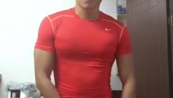 广西桂林私人健身教练男同志与金主视频被要求脱下裤子打飞机骚态尽显视频