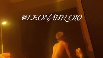 黄毛精神小伙gay与基友在充满情趣的出租房里激情啪啪狂舔鸡巴大屌猛烈爆菊无套内射视频