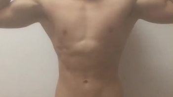 云南戴眼镜大学生gay居家自拍淫荡自慰疯狂打飞机骚气尽显视频