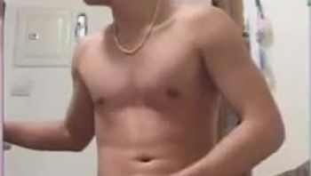 寸头肌肉男男同志居家自拍骚浪自慰疯狂撸肉棒骚气尽显gv视频