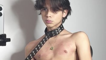 酷帅小鲜肉男同志居家直播自慰撸屌榨精视频