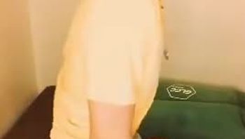 戴面具精神小伙男同志与兄弟激情性爱被大肉棒操的嗷嗷直叫骚气爆棚gv视频