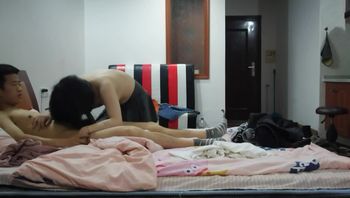 大叔男同志200元嫖娼嫖到ts人妖大肉棒疯狂抽插骚屁眼猛烈爆菊视频