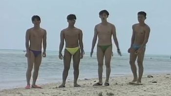 日本四名小鲜肉激情肛交深喉口交疯狂干骚菊群交做爱男同性恋视频