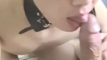 云南省大理市白嫩大学生男同志与同学激情性爱被操的骚叫连连男男视频