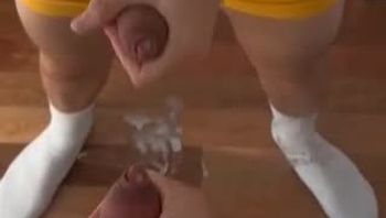 山东济宁体育生大学生男同性恋对镜自拍淫荡自慰打飞机还把精液射在镜子上骚气尽显视频