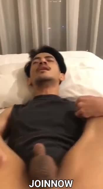 小胡子帅气骚gay被黑人猛男大黑屌无套肛交视频