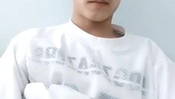 丁字裤淫荡初中生男同志居家自拍骚浪自慰疯狂打飞机贱态尽显视频