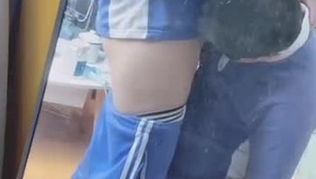 蓝色校服初中生学长和男同志学弟楼道口交肛交内射视频