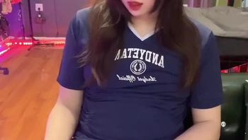 淫荡御姐ts伪娘骚浪自慰被假屌插肛插的尿失禁疯狂喷尿贱态毕露视频