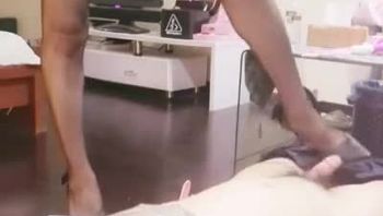 白衬衫男同志与性感御姐ts人妖激情做爱粗壮阳物疯狂爆菊视频