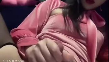 粉嫩萌妹ts伪娘居家自拍骚浪自慰疯狂打飞机后用假屌插肛骚气爆棚视频