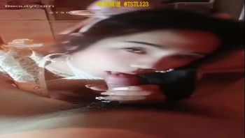 微胖真的太有感觉了！御姐ts人妖与大学生男同志激情大战被大肉棒操的骚叫连连视频