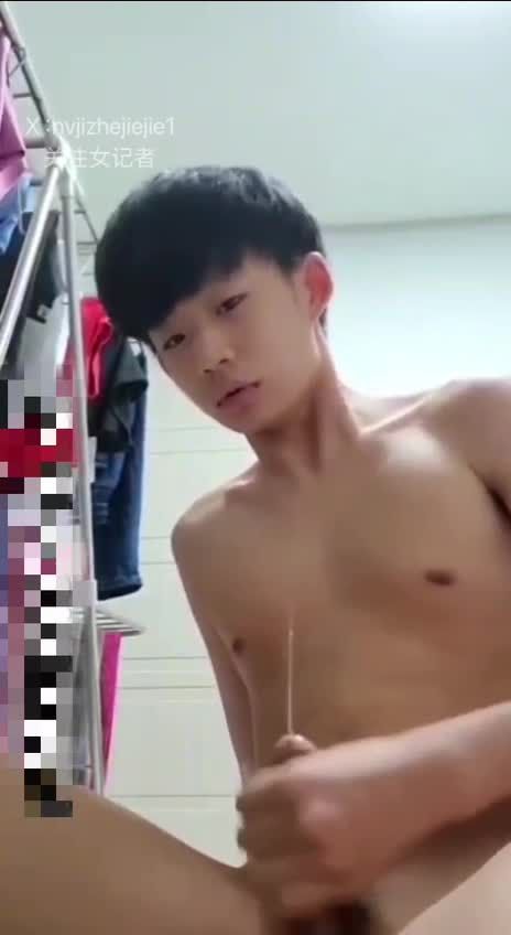 骚气初中生男同性恋居家自拍淫浪自慰疯狂撸肉棒骚气尽显视频
