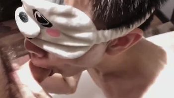 白袜小鲜肉初中生被基友男同志大鸡巴疯狂爆操骚气爆棚视频