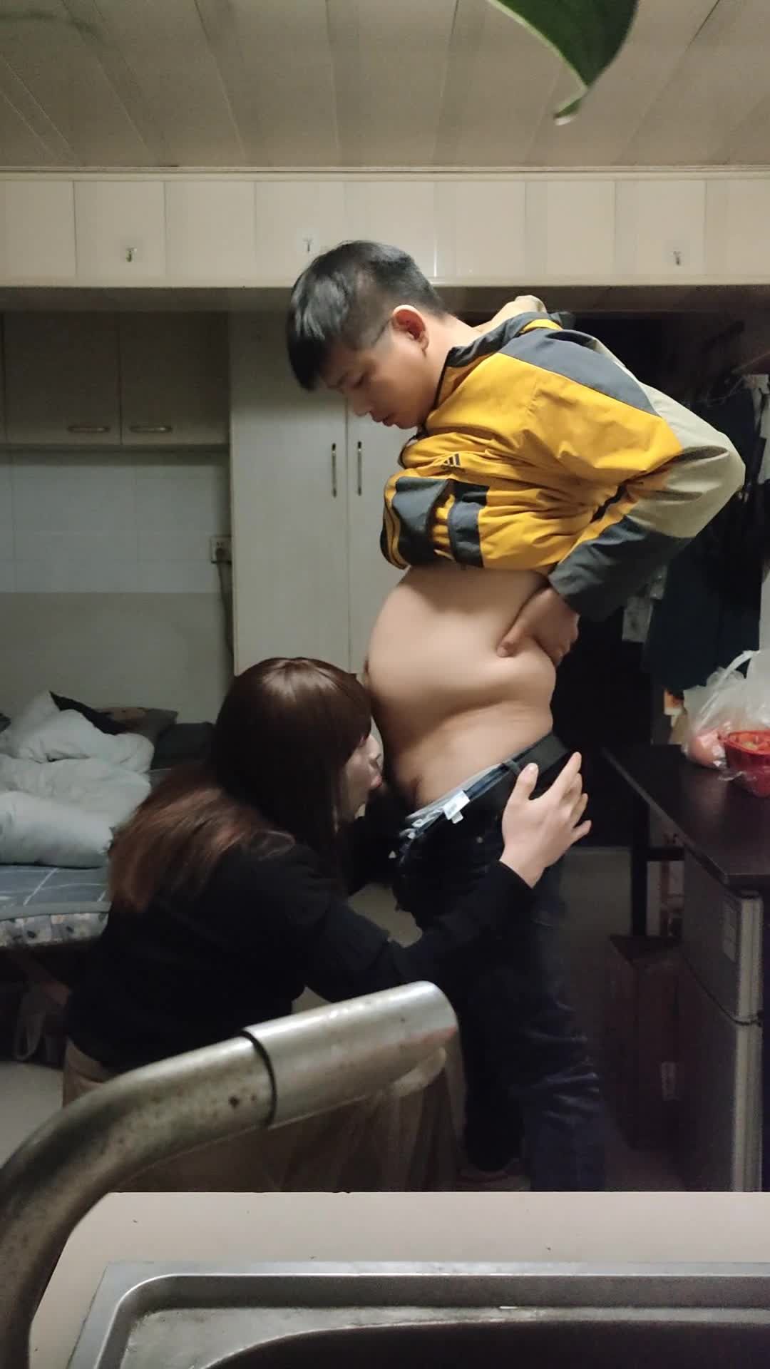 美团小哥大屌猛干南京TS伪娘红姐骚逼疯狂爆菊视频