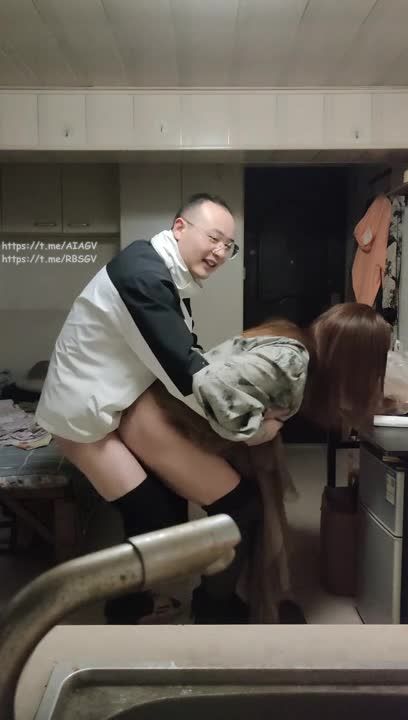 东北猛男爆操TS伪娘红姐骚精被红姐吞食视频